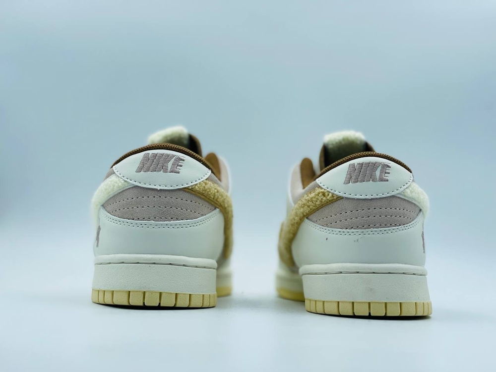 Кроссовки женские Nike Dunk Low Year of the Rabbit Release Details