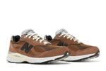 Кроссовки Jjjjound X New Balance Nb 990 V3 "Montreal"