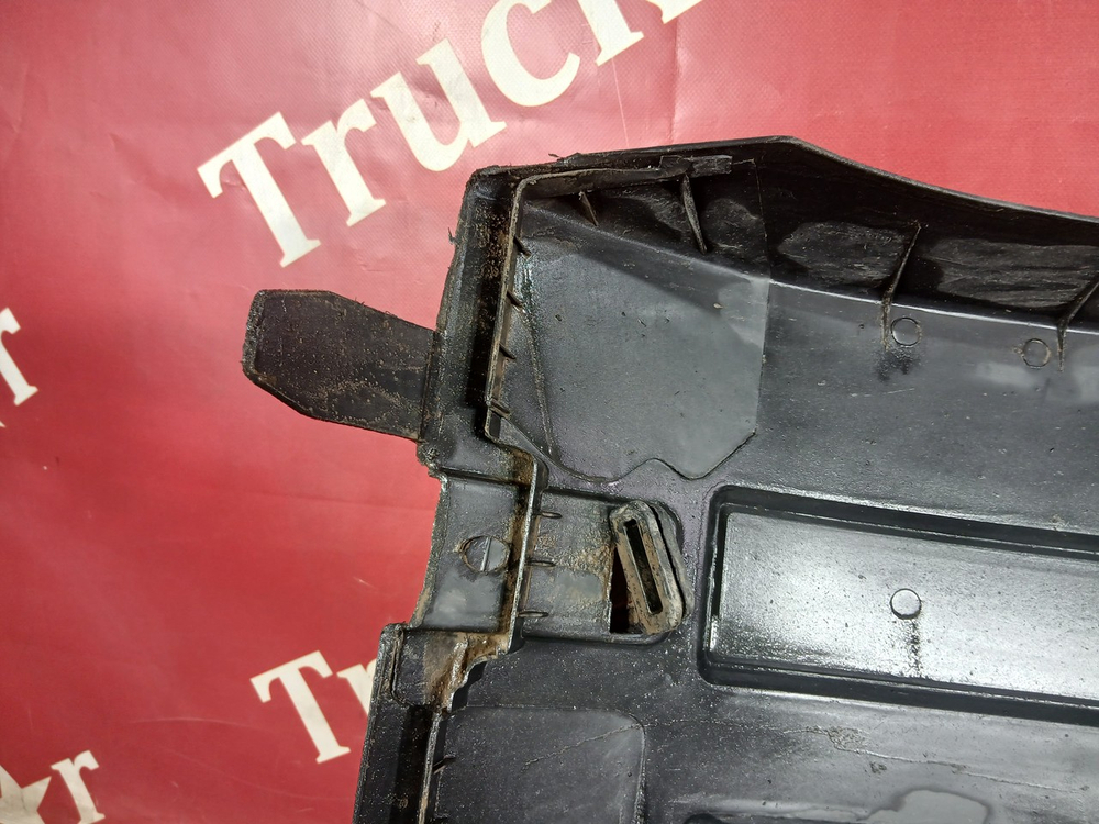 Крыло заднее верхняя часть