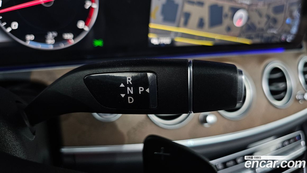 Mercedes-Benz E-Class W213 E300 4MATIC Exclusive (09.2020)