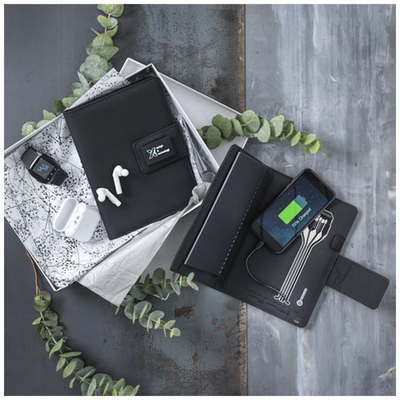 Блокнот A5 SCX.design O16 со встроенным зарядным устройством и подсветкой