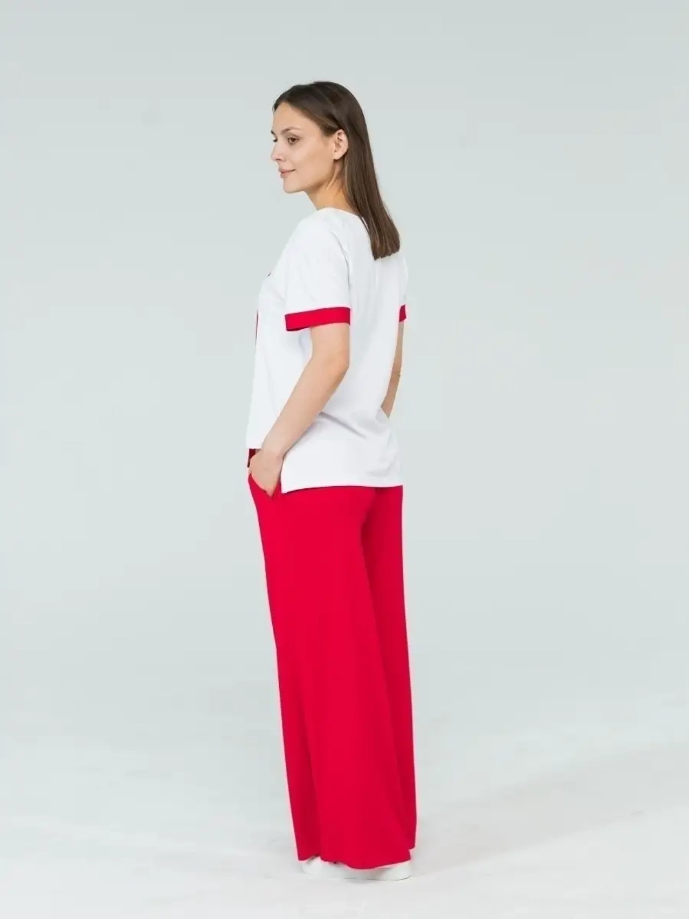 Костюм трикотажный оверсайз с широкими брюками