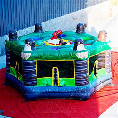 Надувная командная игра "Поймай крота" 4,3*4,3*1,8м