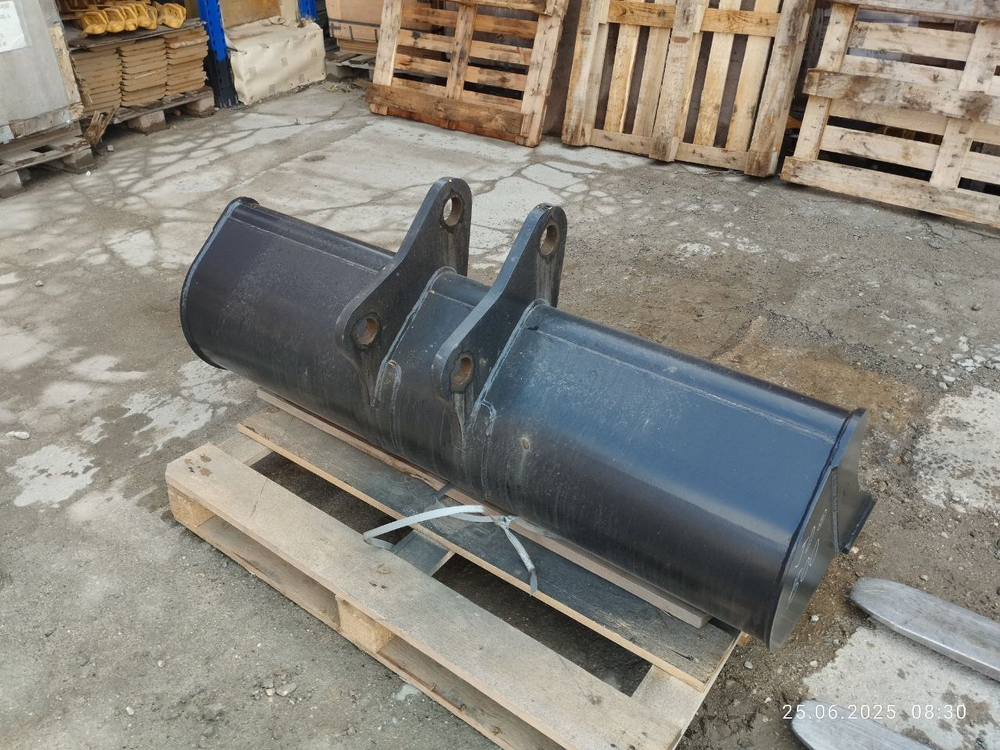 Ковш JD325 1500 мм планировочный