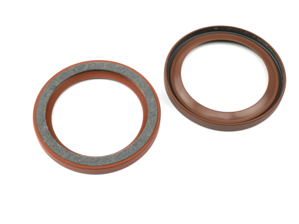 Сальник 80х100х9 а/м ВАЗ,ГАЗель,УАЗ коленчатого вала задний дв. ЗМЗ, УМЗ, ВАЗ 2108, 2170-2172, Приора, Evotech 2.7 (красный с губой/FPM+MKV+ФЕТР) Резинотехника г. Балаково ( ОЕ 2110-1005162-01 (с фетром) )