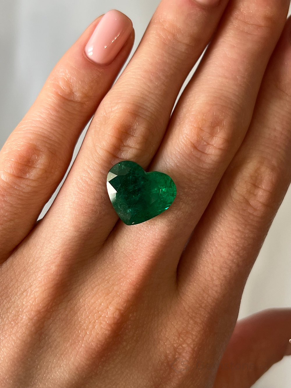 Изумруд, Сердце, 1 шт / 8,36 карат, Замбия