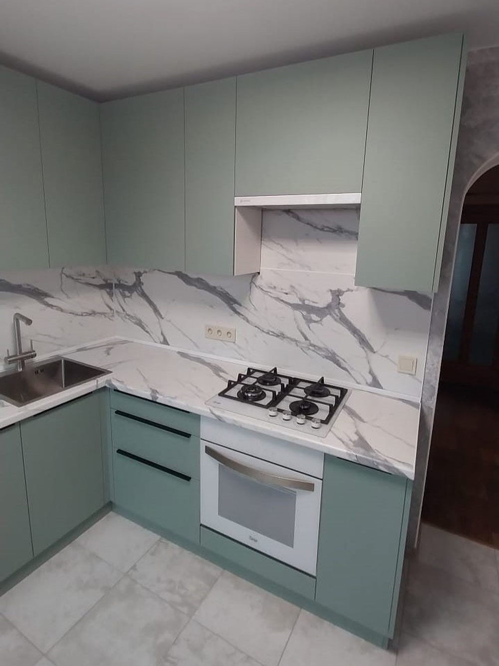 МОДУЛЬНАЯ КУХНЯ Аттика Gola Plastic АКРИЛИТ( АТТИКА ГОЛА )В НАЛИЧИИ ПО ВАШИМ РАЗМЕРАМ