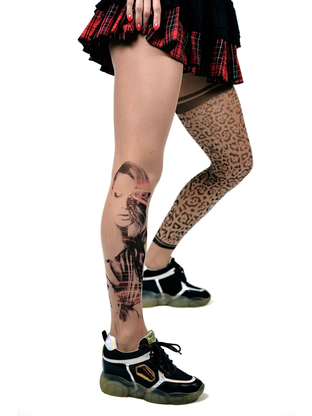 Колготки с леопардовым принтом с одной стороны и девушкой с другой (Размер: S-M-L) (Цвет: бежевый)