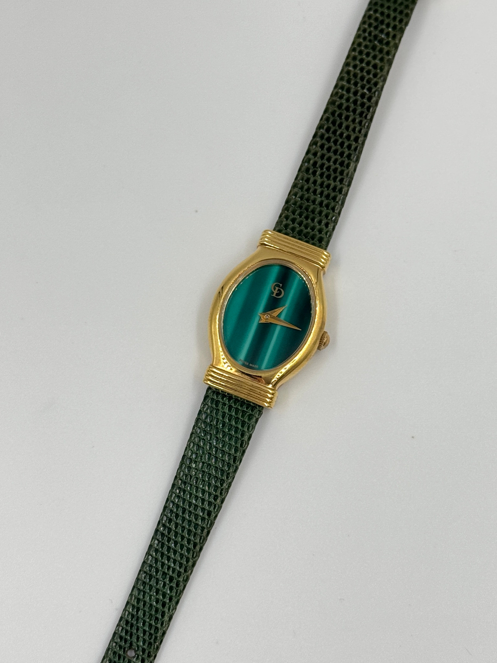 Часы Christian Dior