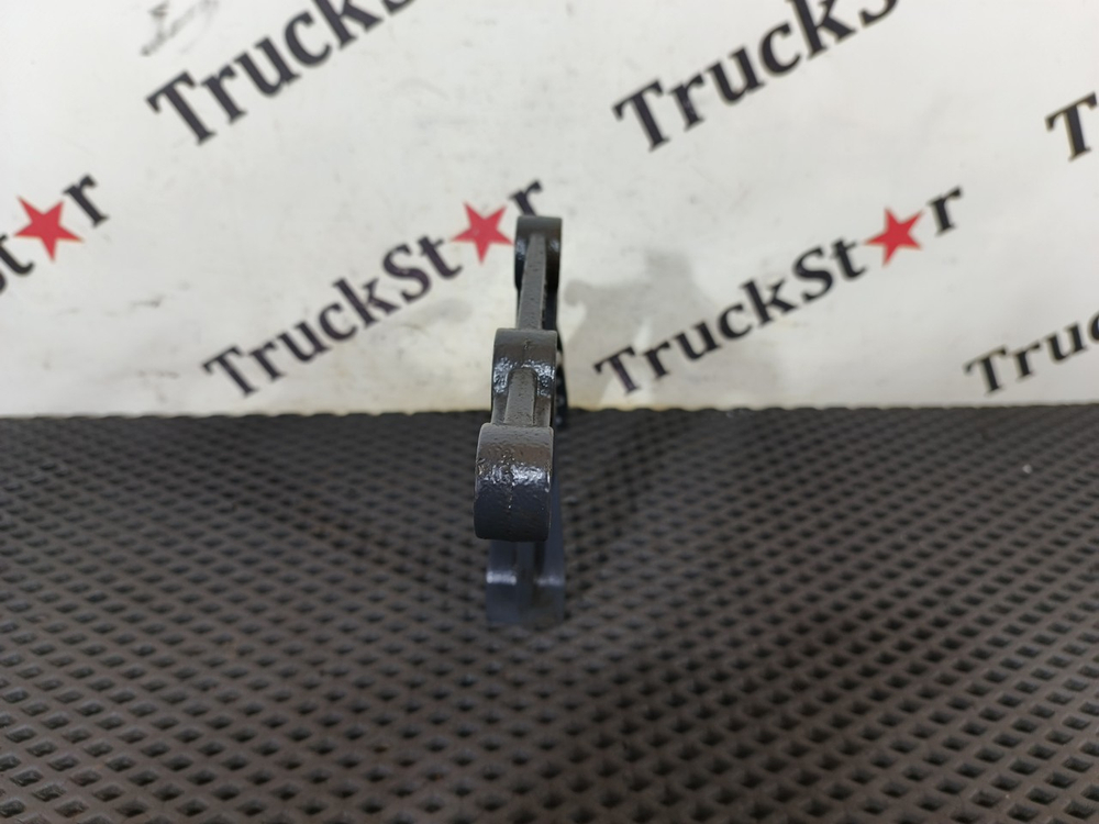 Кронштейн ящика АКБ