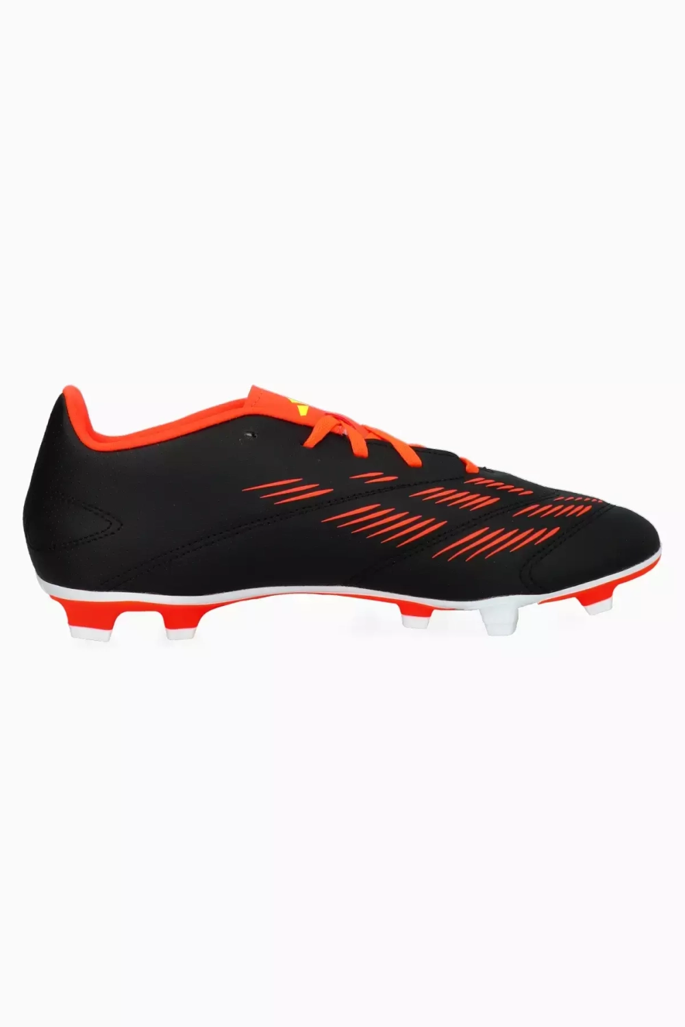 Бутсы adidas Predator Club FxG