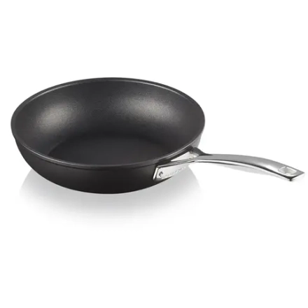 Le Creuset Сковорода с антипригарным покрытием PRO глубиной 24см.