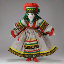 Текстильная кукла в кокошнике сороке