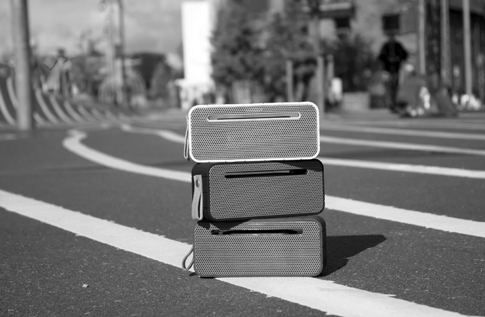 Колонка беспроводная с ремешком Amove чёрная