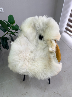 Шкура коврик меховой прикроватный овчина, 120х65 см.