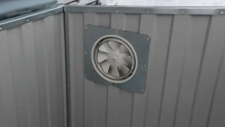 Контейнер для генератора шумопоглощающий T-Blok "Энерго" с теплым полом, терморегулятором, с вентилятором 570 м3/ч коричневый. Кожух для генератора