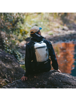 Рюкзак Naturehike CNK2300BB012 Hydrogen 15л белый с черным