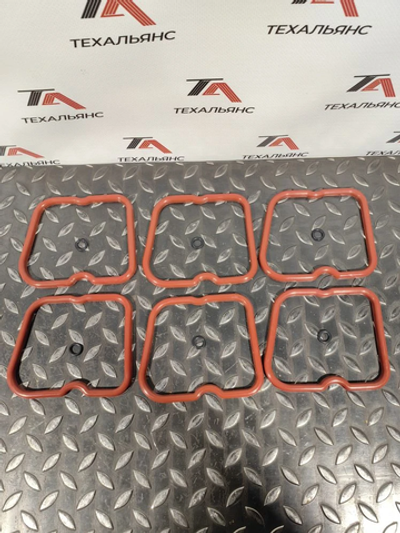 Прокладка клапанной крышки 6732-11-8181