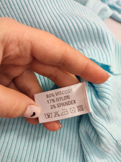 Джемпер One на запах 48 размер