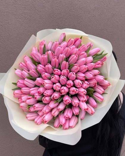 101 нежно розовый тюльпан премиум