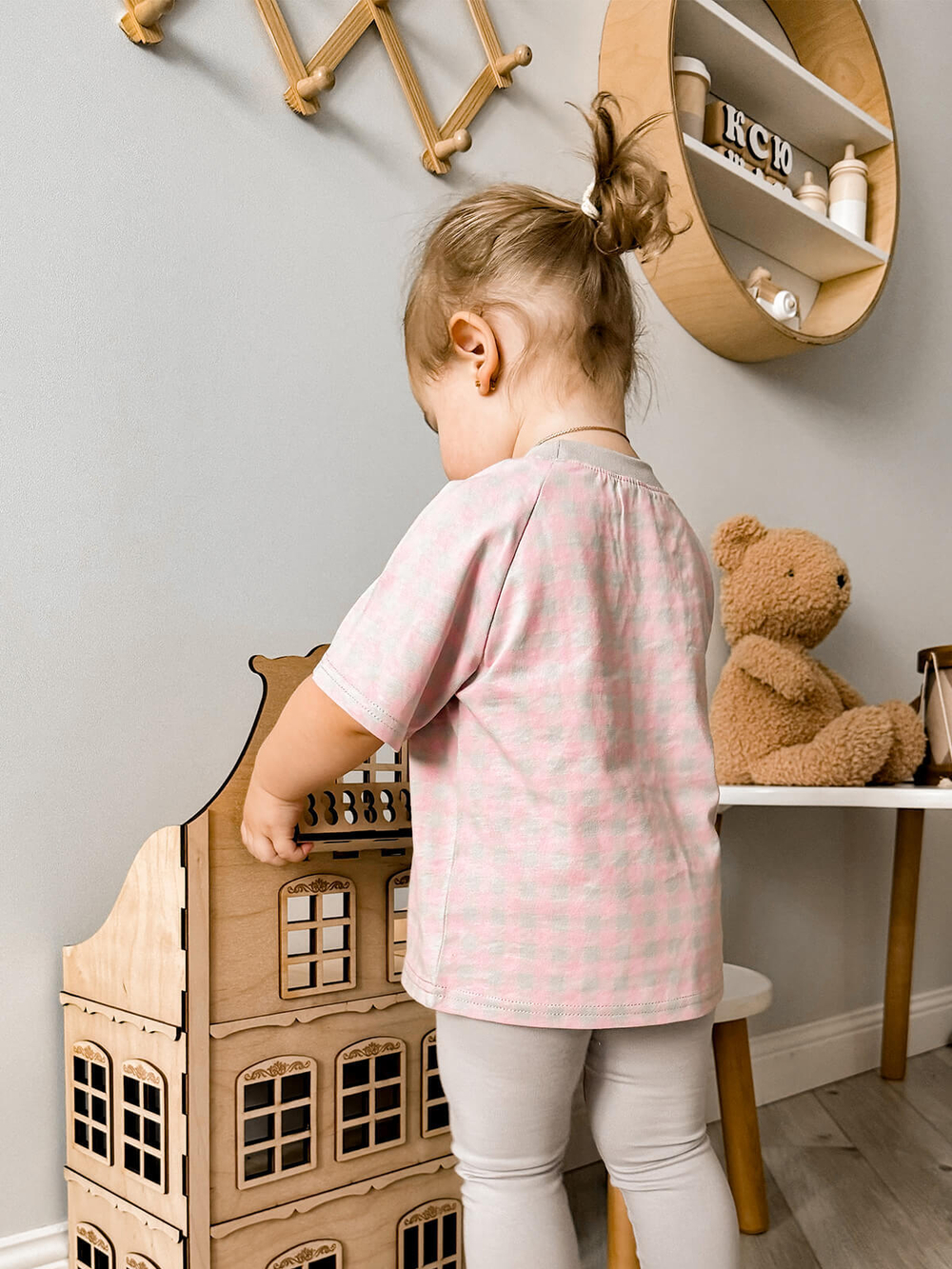 Футболка унисекс Mjölk Клетка розовая