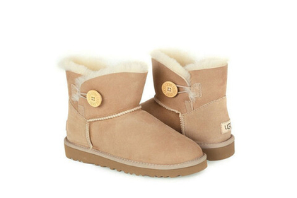 UGG Mini Bailey Button II Sand