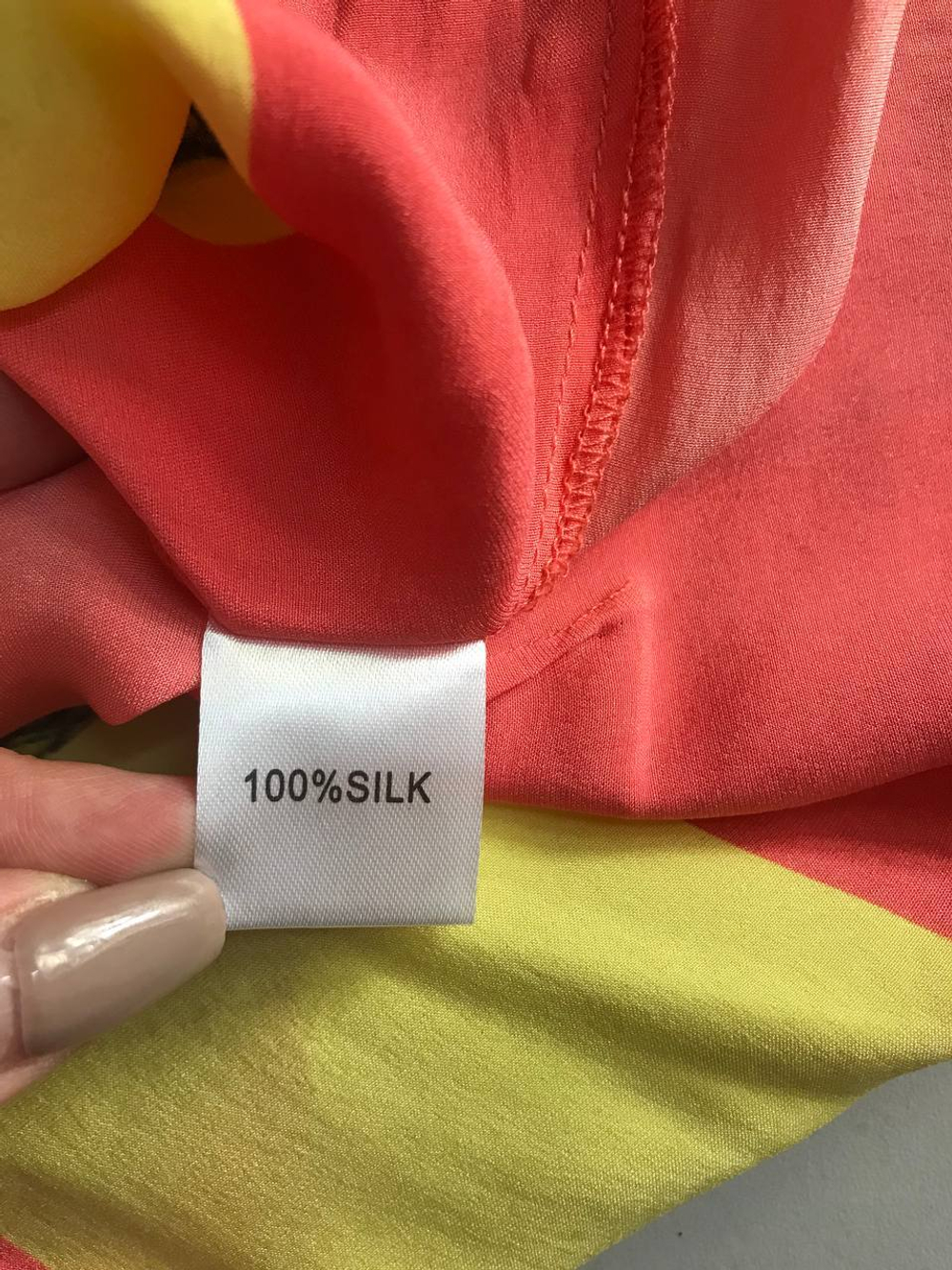 Блузка Versace шелковая, маркировка S, визуально на 44 размер