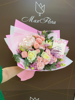 Букет 8 Марта М-5