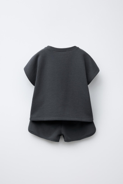ZARA ОДНОТОННЫЙ КОМПЛЕКТ ИЗ ФУТБОЛКИ И ШОРТОВ-БЕРМУДОВ, АНТРАЦИТОВО-СЕРЫЙ