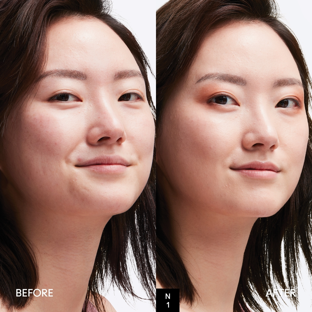 MAC Cosmetics Studio Radiance Face and Body Radiant Sheer Foundation - легкий тональный крем для лица и тела оттенок N1, 50 ml