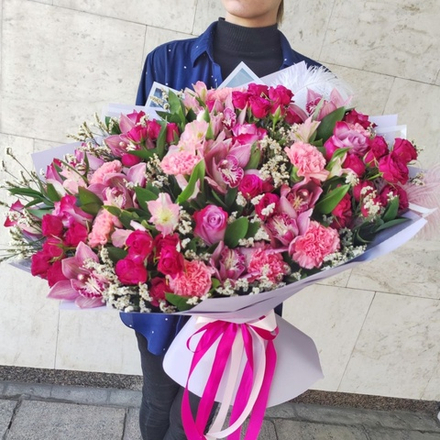 Авторский букет в розовой гамме