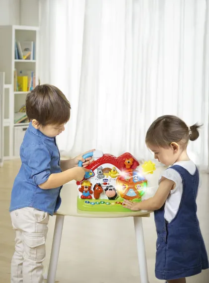 Игрушка Chicco Говорящая ферма двуязычный развивающий центр