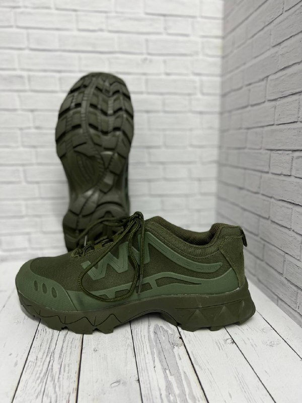 Треккинговые кроссовки Magnum / олива