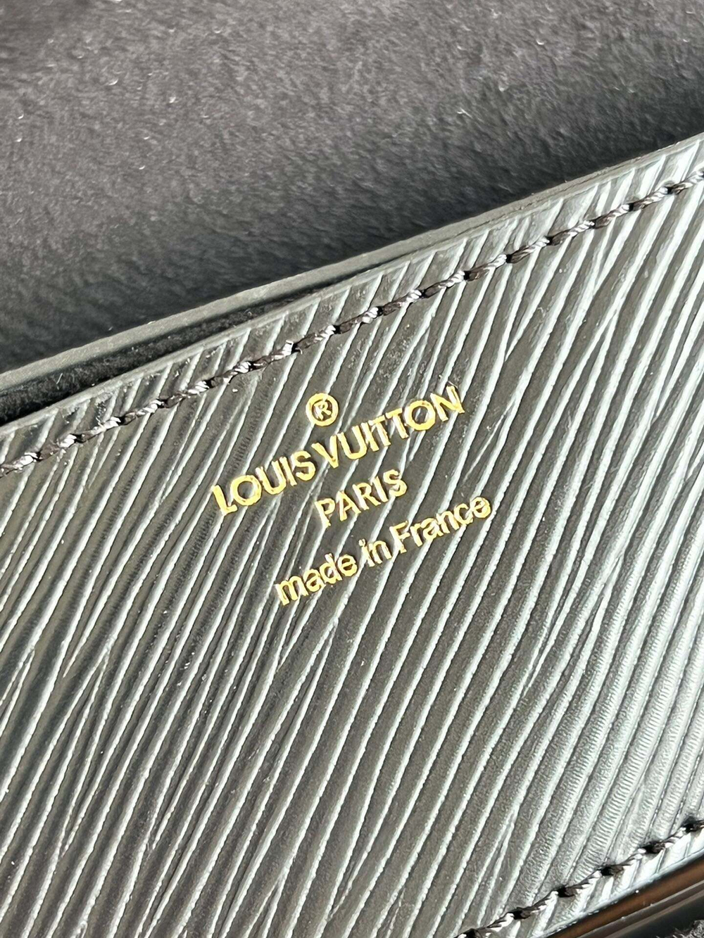 Louis Vuitton Twist MM