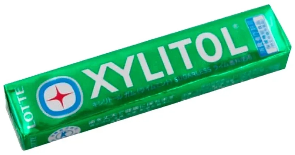 Жевательная резинка Lotte Confectionery Xylitol со вкусом лайма и мяты 25 г