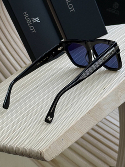 Солнечные очки Hublot