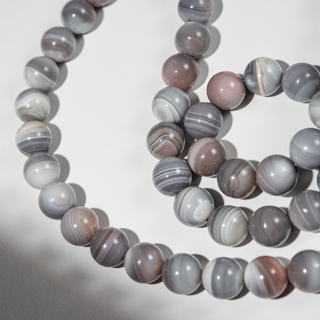 Агат Ботсвана пепельный, шар 10,5мм