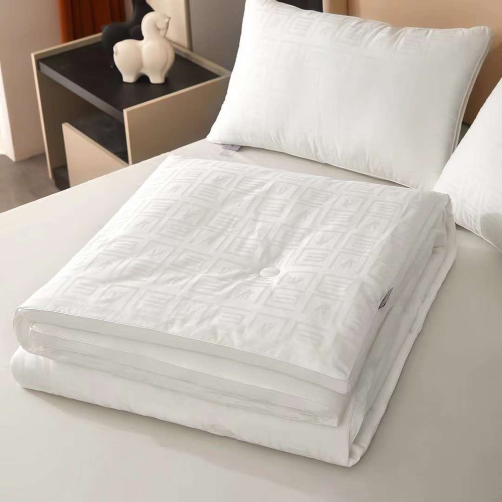 Теплое одеяло ETRO Base White 150х200