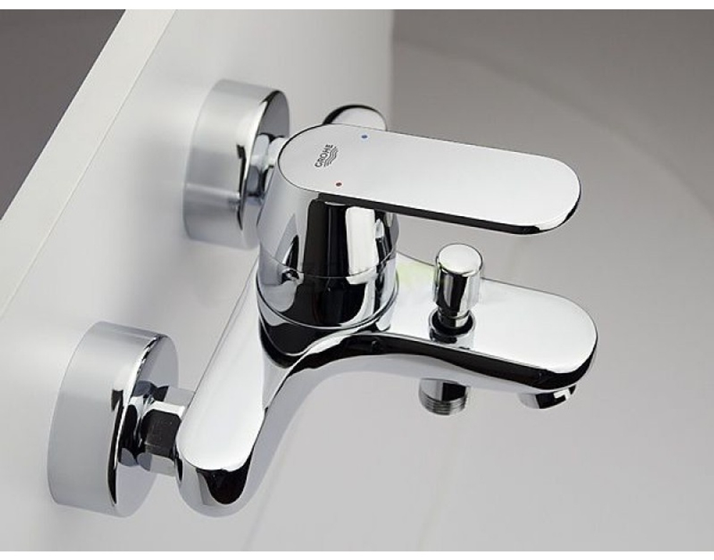 Комплект смесителей GROHE Eurosmart Cosmopolitan для раковины (23325000), ванны (32831000) с душевым гарнитуром и полкой (27926001), хром (1000179)
