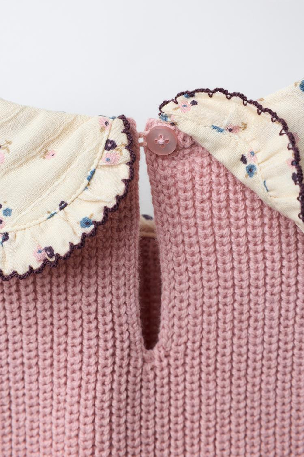 ZARA РУБАШКА С ЦВЕТОЧНЫМ ПРИНТОМ И ТРИКОТАЖНЫМ ЖИЛЕТОМ, МЯГКИЙ РОЗОВЫЙ