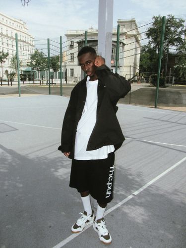 Черные трикотажные шорты с лого