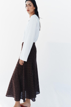 ZARA ЮБКА МИДИ С АЖУРНОЙ ВЫШИВКОЙ, КОРИЧНЕВЫЙ