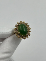 Кольцо с зелёным кабошоном