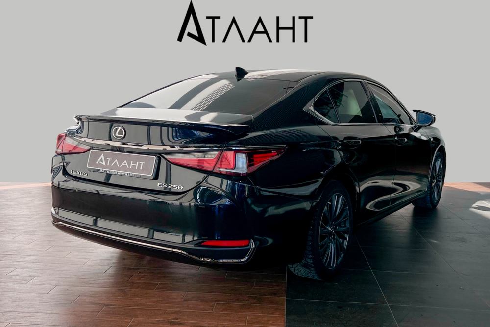 Lexus ES250, 2020 год