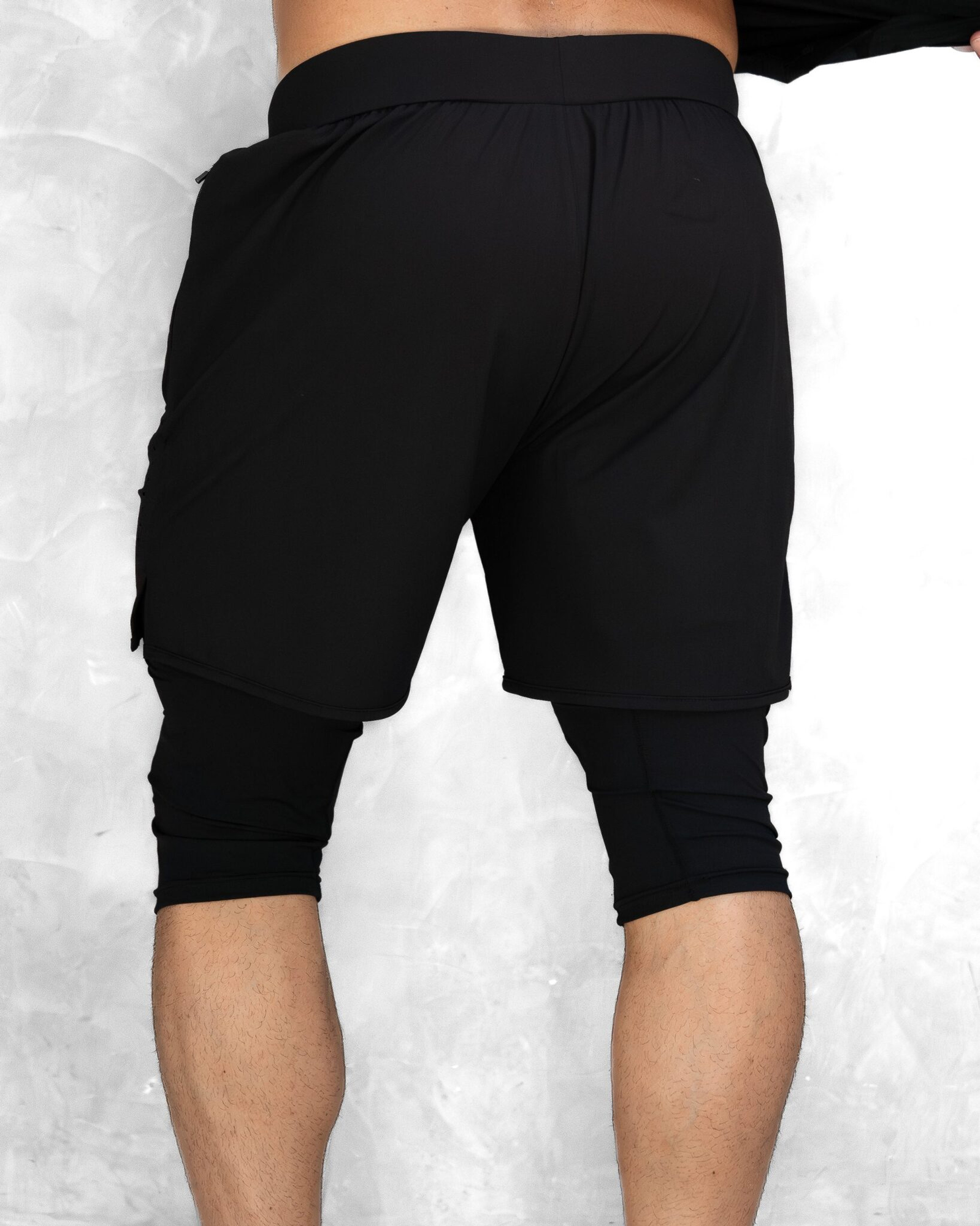 Шорты BODY ENGINEERS Just On Breath Shorts