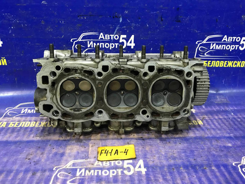 Головка блока цилиндров MITSUBISHI DIAMANTE 1997