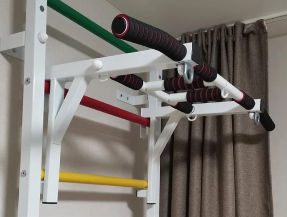 Турник навесной 3 хвата белый