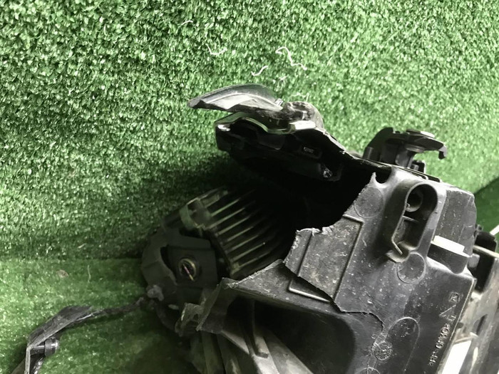 Битая Фара левая BMW X5 G05 (2018-2023) LED