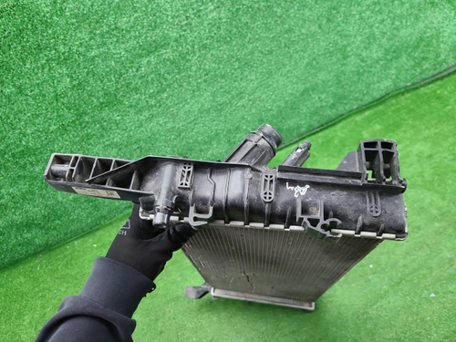 Радиатор охлаждения BMW X1 F48 (2015-2022)