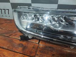 Фара правая LED Honda CR-V 5 Б/У Оригинал 33100TLAG11